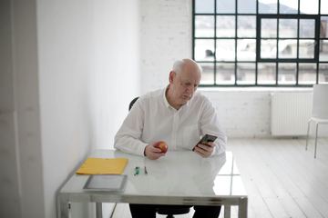 Cómo Conseguir un Celular Gratuito con MediCal: Guía Completa