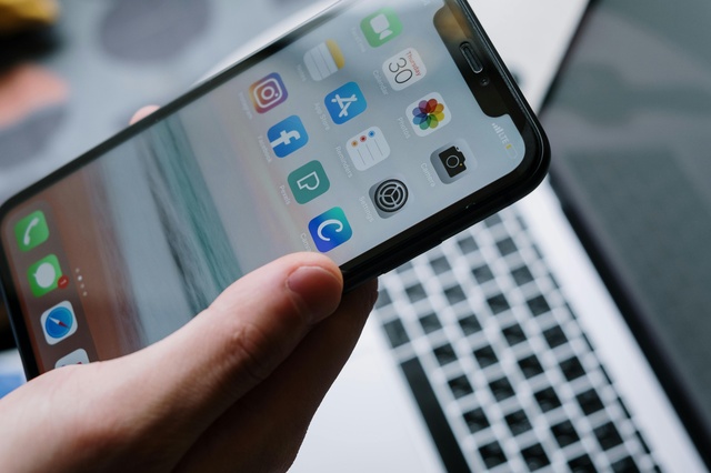 how to get a free iphone 15 without paying