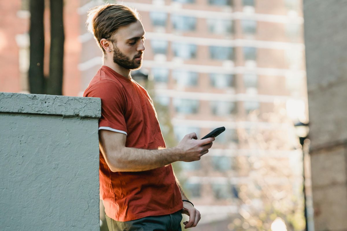 Who Qualifies and How to Get One Free Phone Washington State?