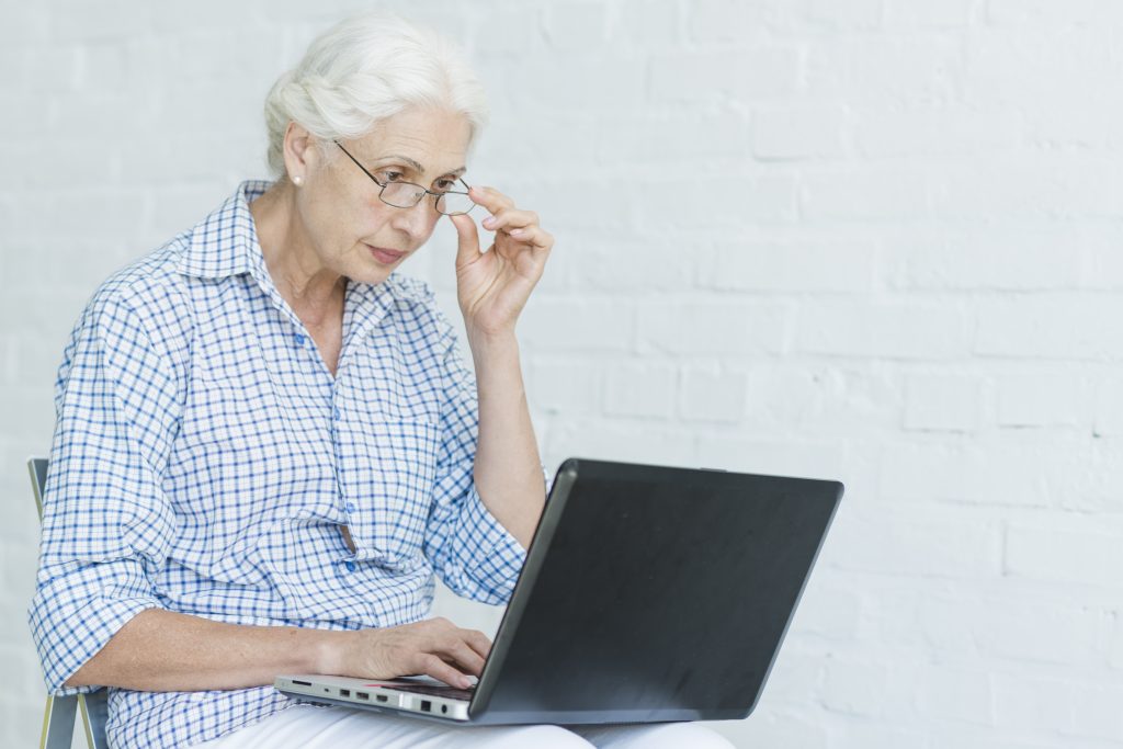 free laptop computers for seniors