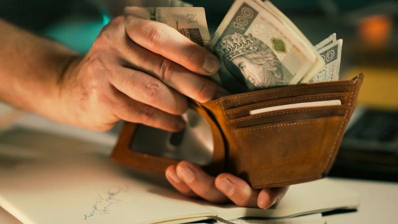 how-to-budget-money-on-low-income-1