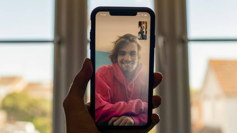 how-to-video-call-from-android-to-iphone-1