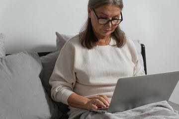 Free Internet for Seniors: How to Qualify & Lower Your Bill