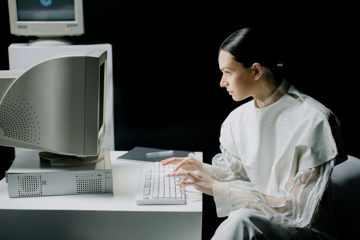 How to Declutter Digital Files Without Feeling Overwhelmed
