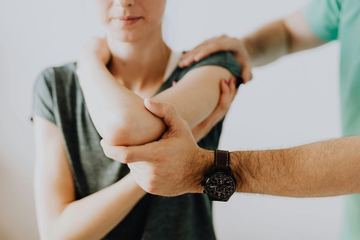 How Many Chiropractic Visits Does Medicare Cover In A Year In 2026?