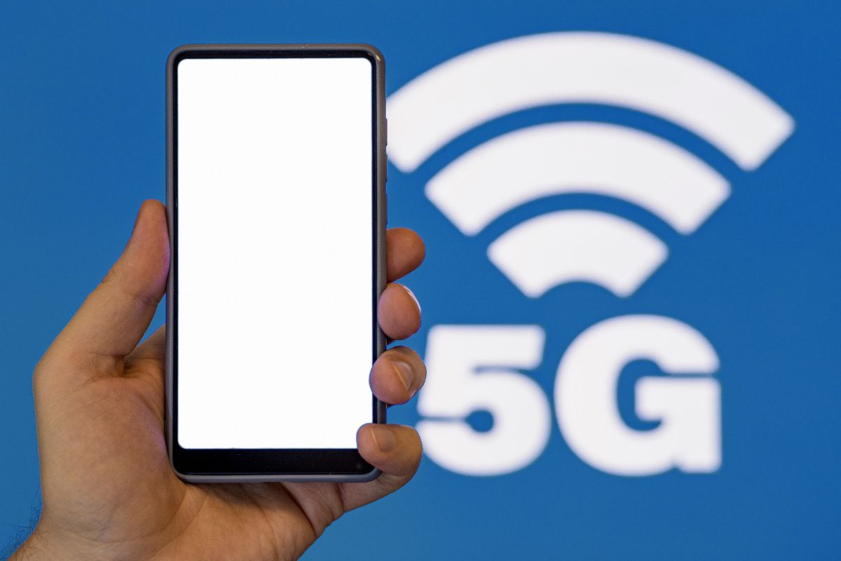 How to Get a Free 5G Phone When You Switch!