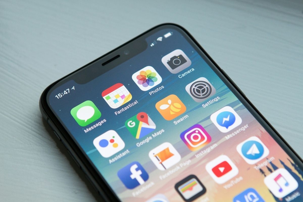 Can You Still Get a Free Government Phone in 2026? Here Is How