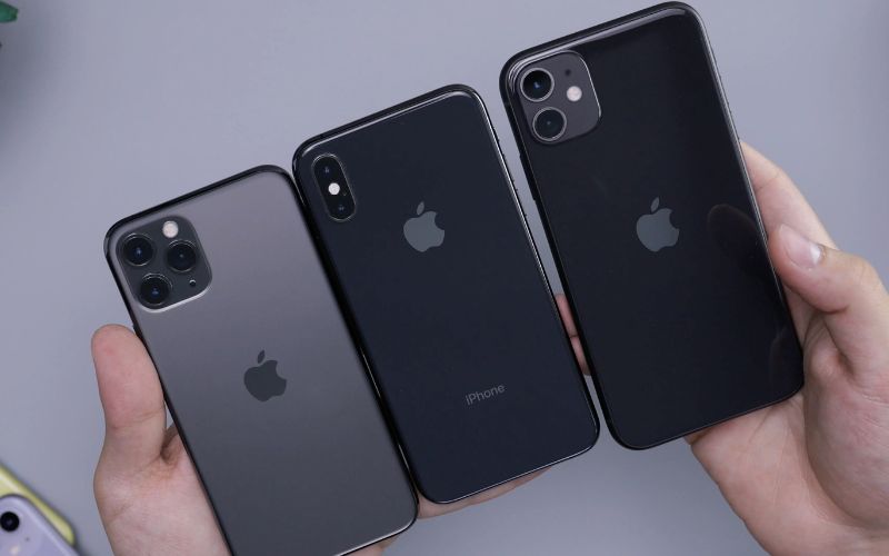 first-iphone-with-esim-iphone-models