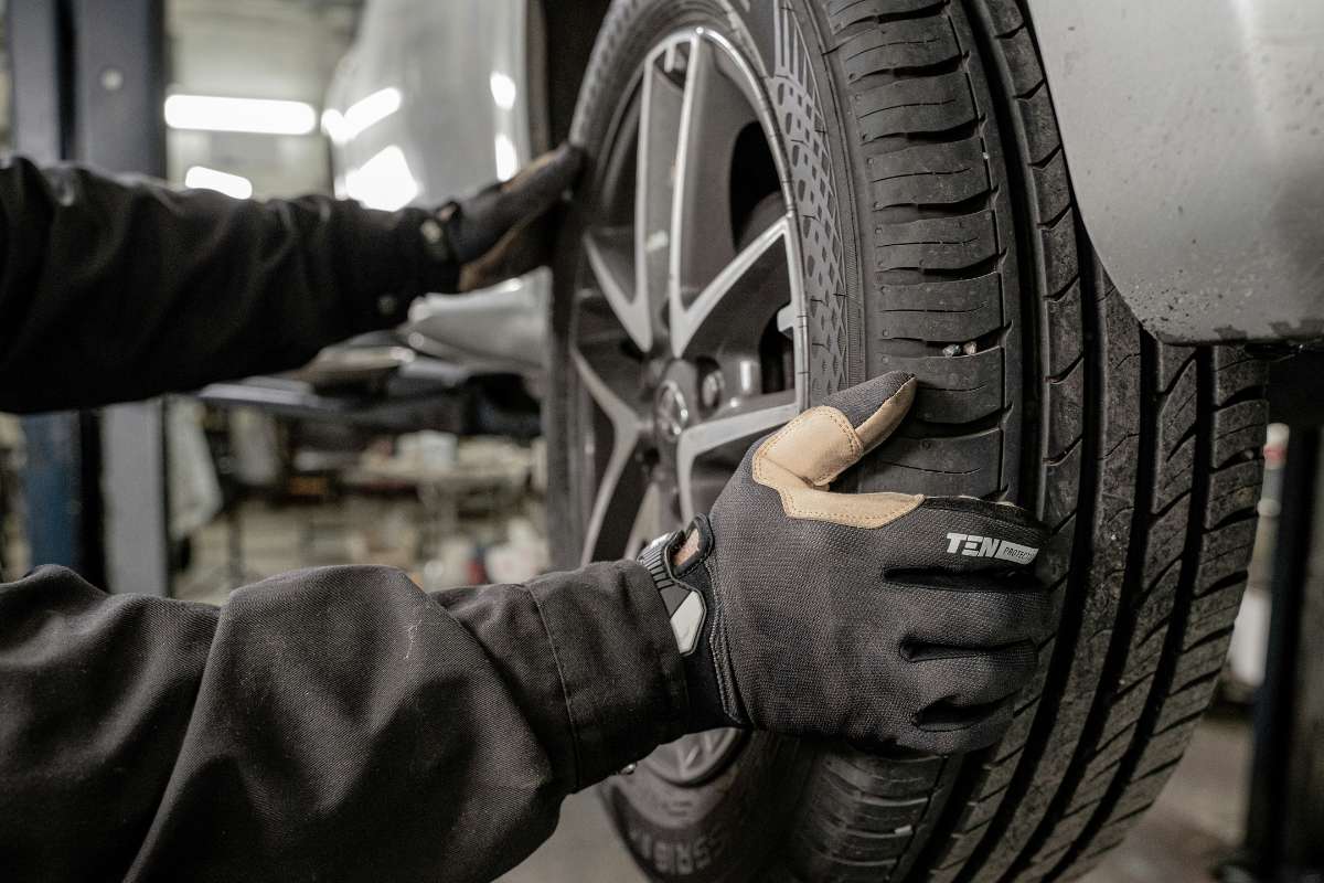 How to Check Tire Pressure: Detailed Guide for Safer Driving