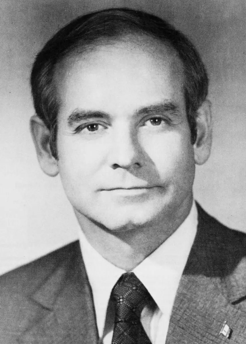 Governor Robert D. Ray - Iowa Republican