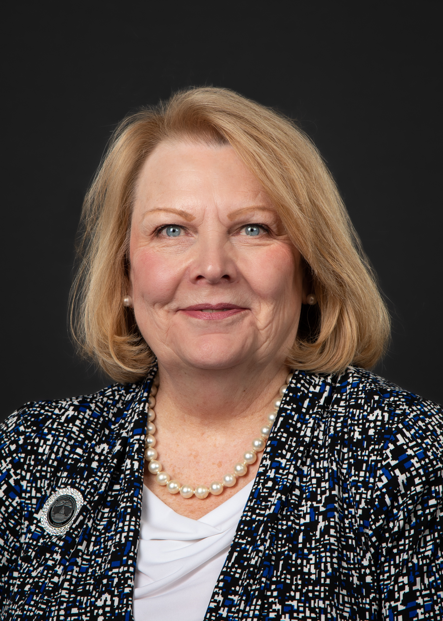  senator Cindy Winckler