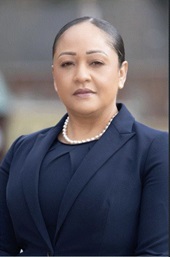  senator Estela Reyes
