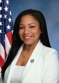  senator Amanda Septimo