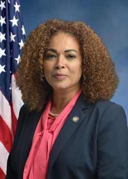  senator Yudelka Tapia