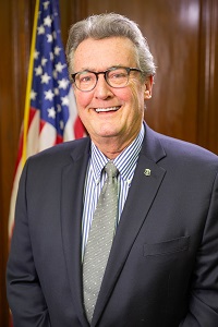  senator Bob Craven