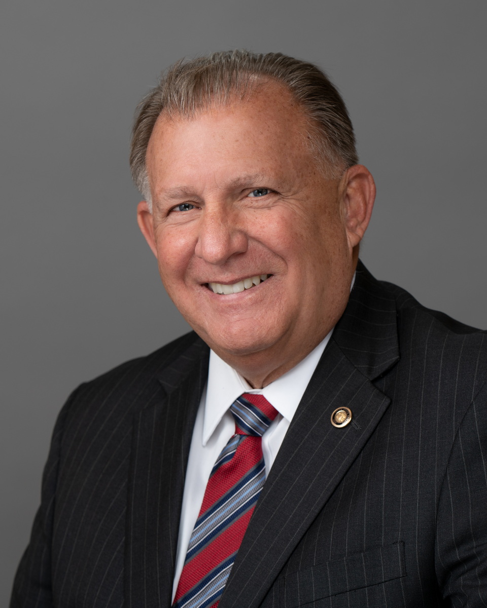  senator Curt Bramble